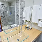 Bed & Breakfast Parnasus 4*