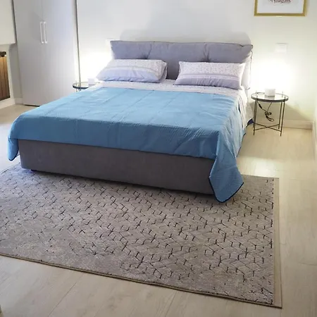 Bed and breakfast Parnasus 4*