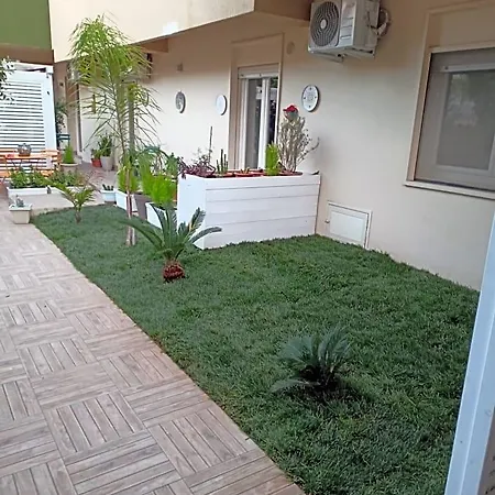 Parnasus Bed & Breakfast 4*
